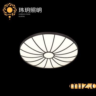 客廳(ting)led吸(xi)頂燈(deng)